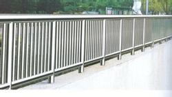 北京围栏护栏制作公司洋桥护窗楼梯安装