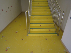 幼儿园橡塑地板 幼儿园橡塑地胶