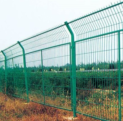 深圳公路护栏网哪里有卖 高速公路护栏网
