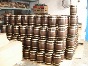曹县商家提供圆柱酒桶 欢迎订购 木质酒桶