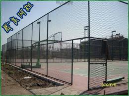 学校篮球场绿色包塑铁丝围栏 球场隔离护栏